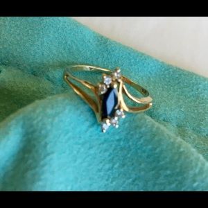10k gold sapphire and diamond ring